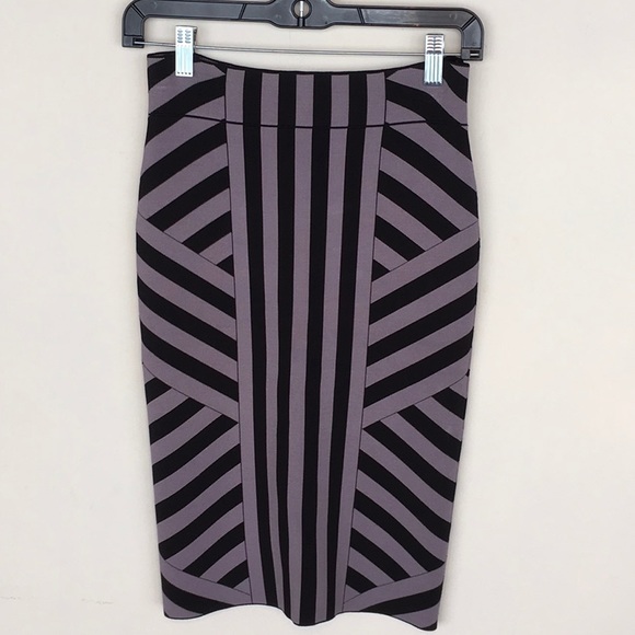 BCBGMaxAzria Dresses & Skirts - BCBGMaxAzria Flattering Striped Bodycon Skirt